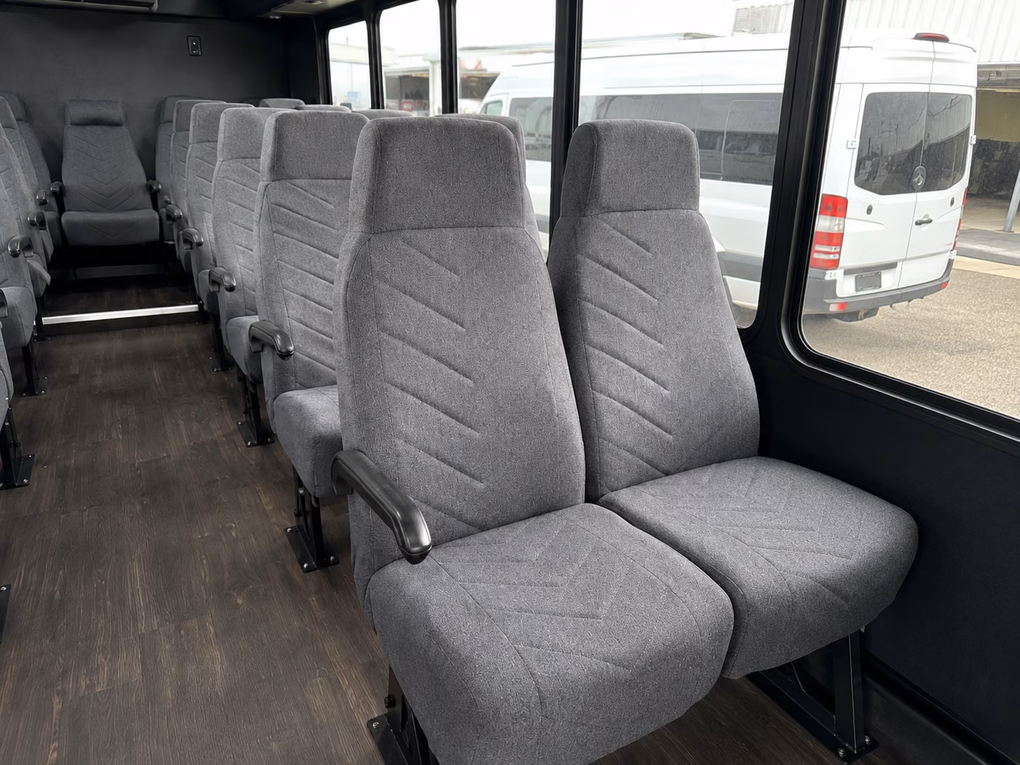 minibus rentals for breakout groups and off site convention sessions