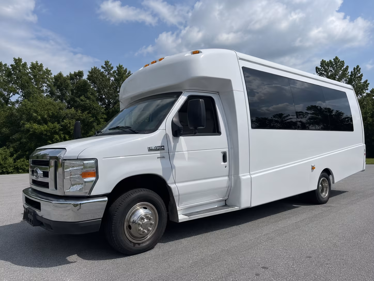 sports and athletics field trip buses for somerville schools