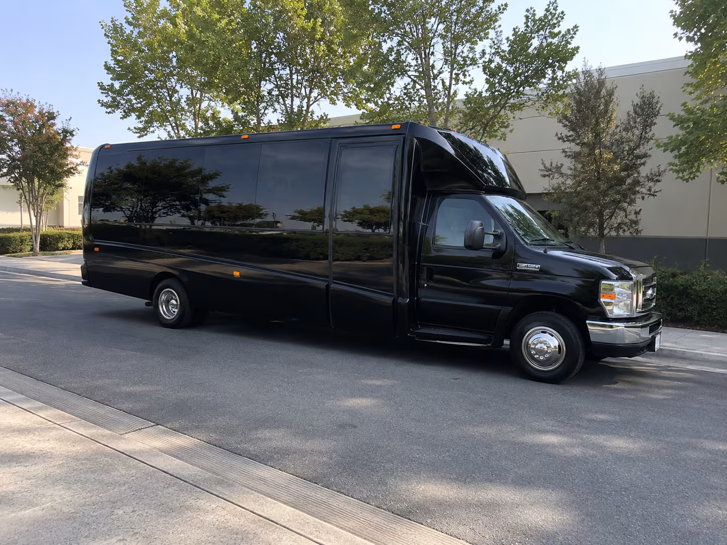 why rent using somervilleminibuscompany com